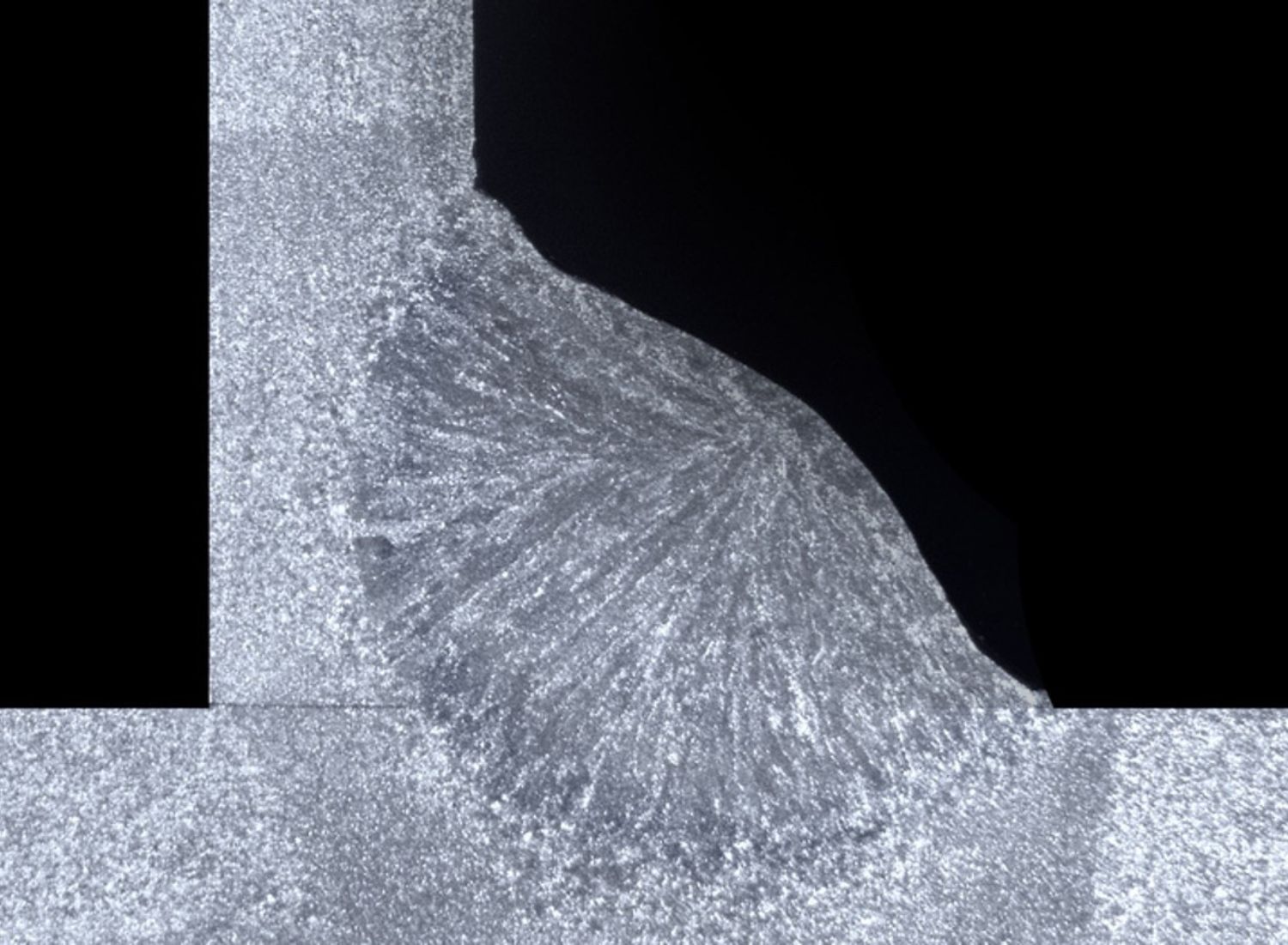 Weldability assessment of metal joint showing heat affected zone
